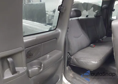 2004 Chevrolet Silverado 1500 from USA, damaged, VIN 2GCEK19VX41312051